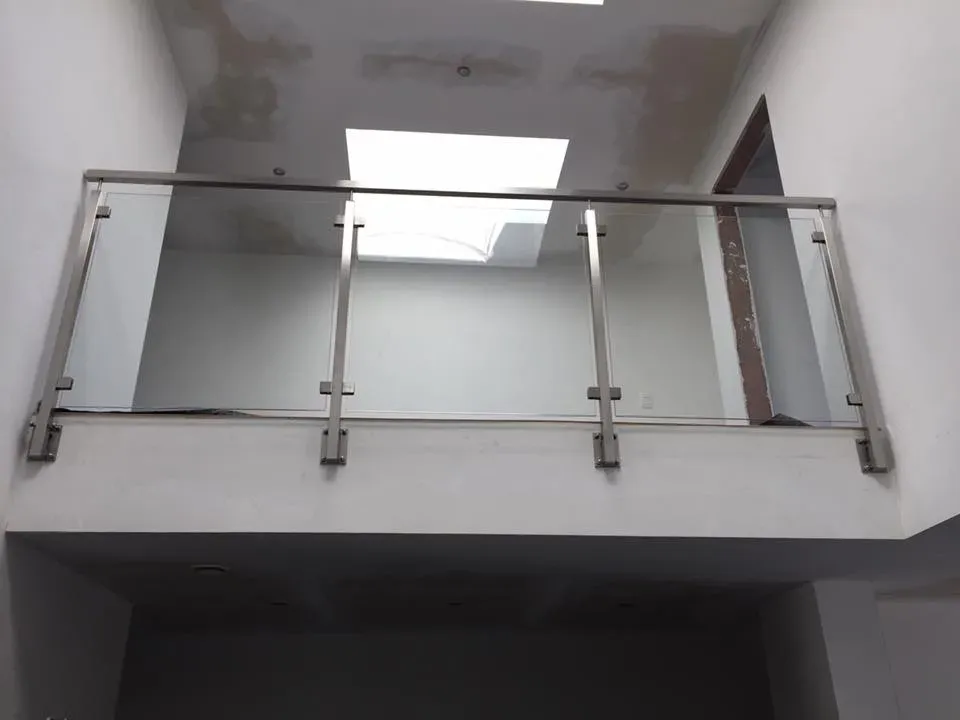 Garde corps en verre à Ransart