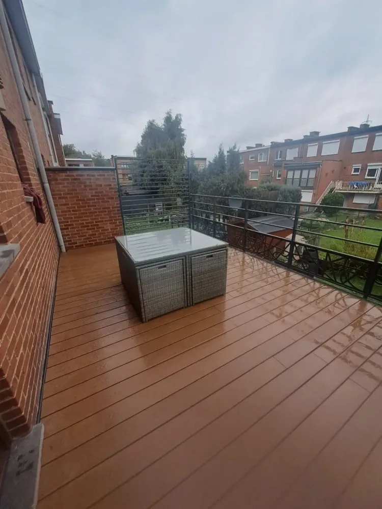 Terrasse sur pilotis